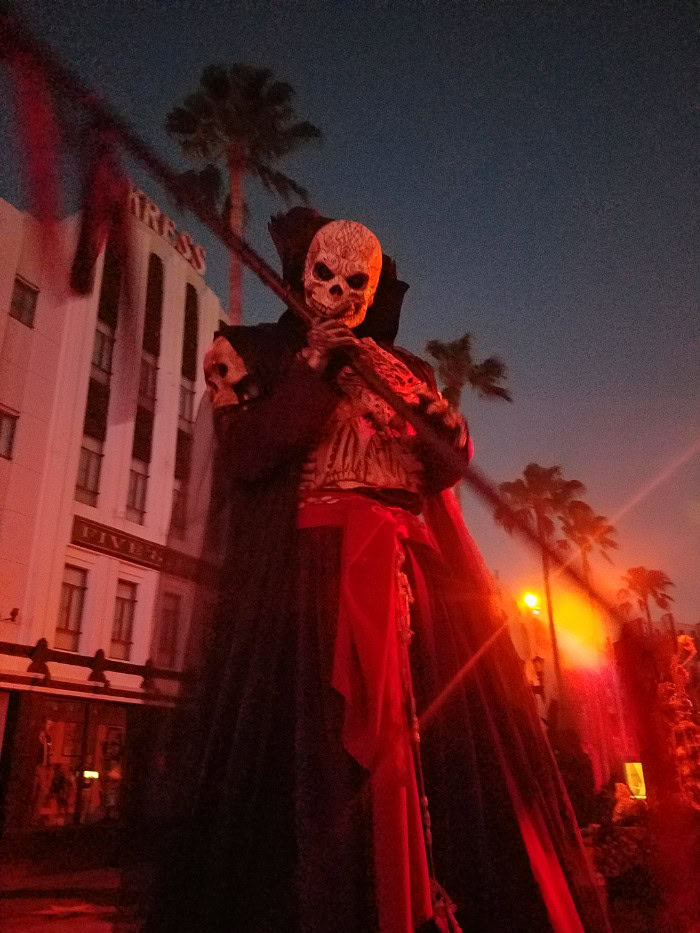 Halloween Horror Nights 27