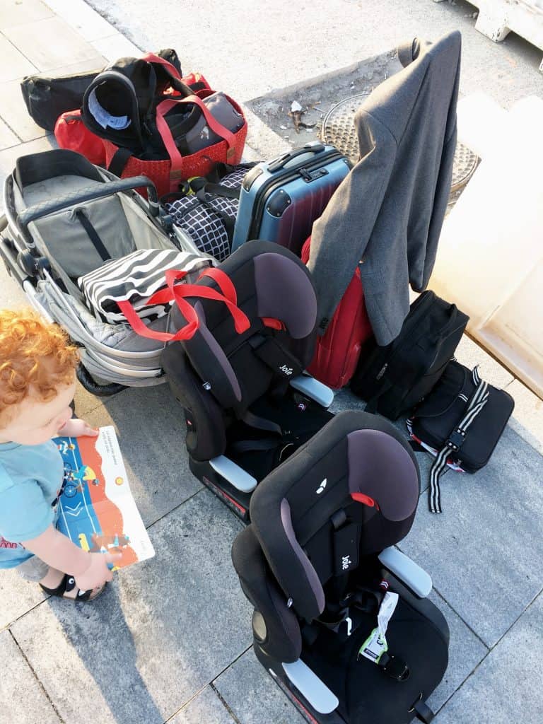 here is when we had the crazy idea to travel just with hand luggage