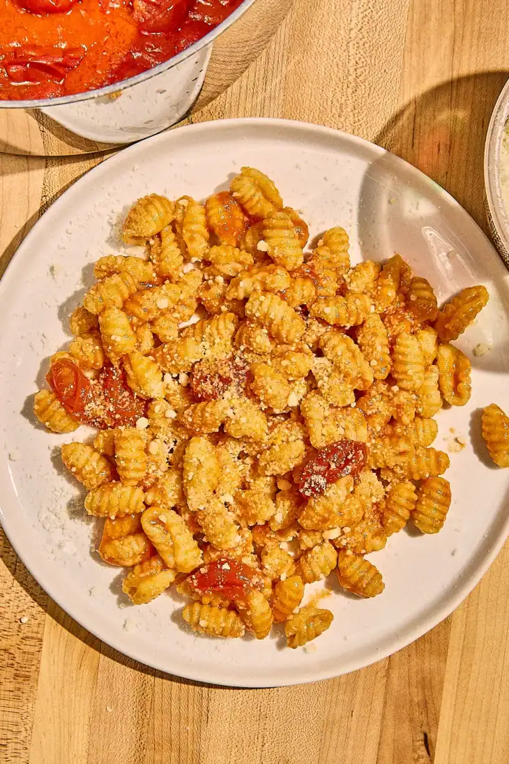 cherry tomato sauce pasta