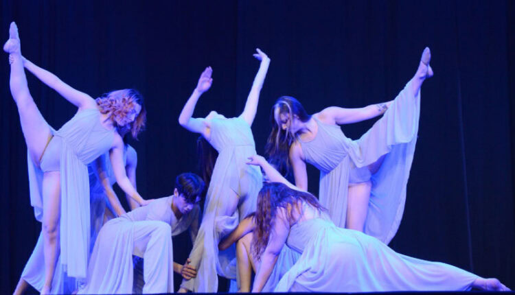 danza durante tres jornadas
