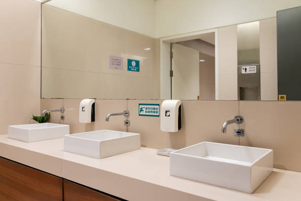 toilet mall dengan dinding besar, konsep yang memanjakan pengunjung. sumber: istockphoto.com