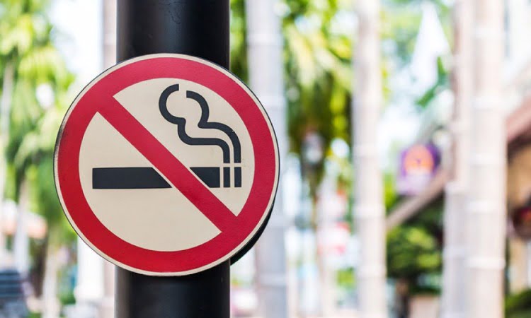Larangan merokok di area toilet umum, Sumber: antaranews.com