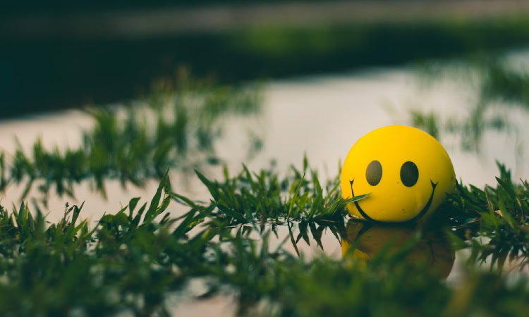 Ilustrasi tersenyum, Sumber: unsplash.com