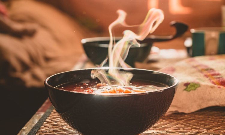 Makanan bersuhu panas, Sumber: detik.com