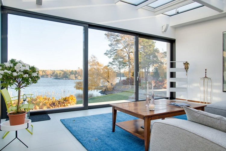Penggunaan kaca tempered untuk pintu dan jendela rumah, Sumber: glassma.us