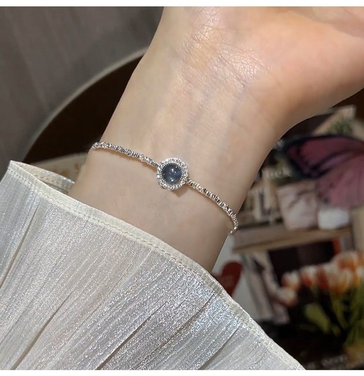 "Pearl Symbol for Eternal Love"