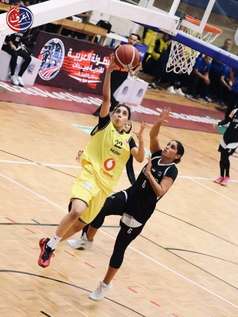 الأهلي يحسم المواجهة في الفترة الرابعة