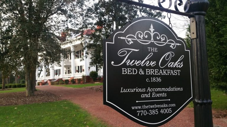 The Twelve Oaks Bed and Breakfast, Covington, The Vampire Diaries Film Locations