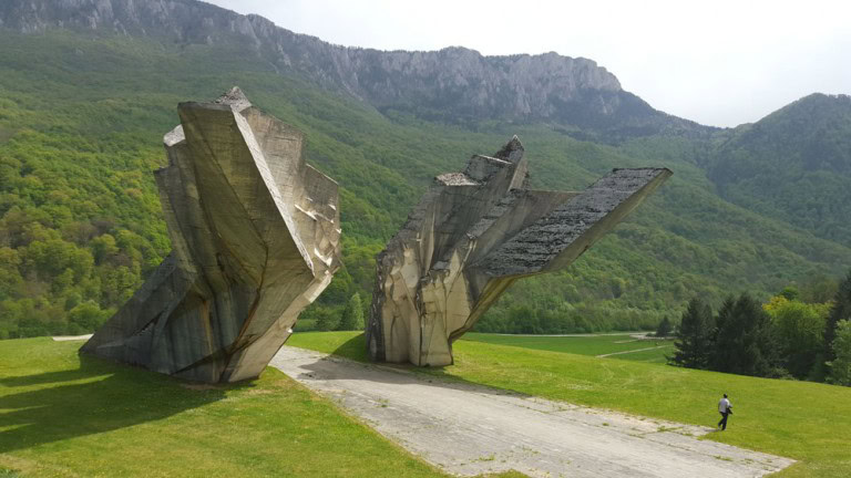Tjentiste, Spomeniks of Yugoslavia