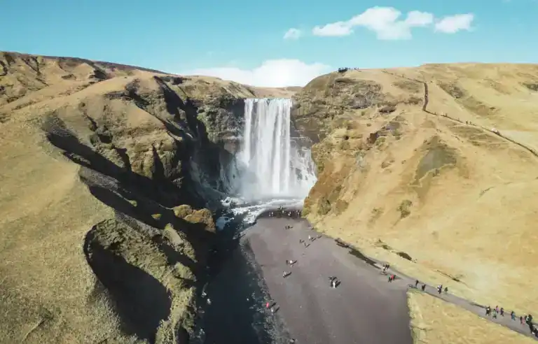 Iceland in spring - header image