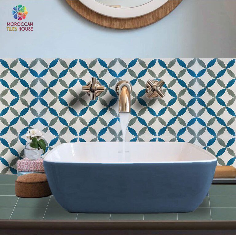 Bathroom green pattern