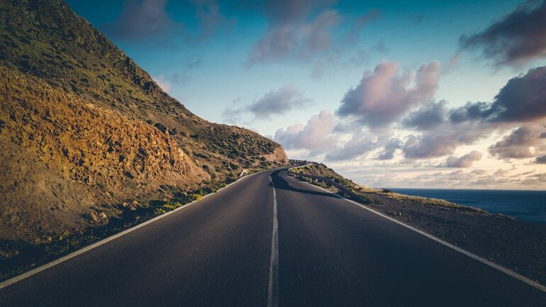 U.S. road trip using an ESTA, seaside Road, frugal road trip tips, traveling during current global health concerns, driving tips for road trip