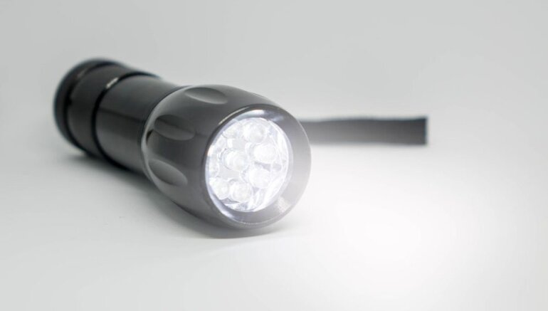 power outage, flashlight