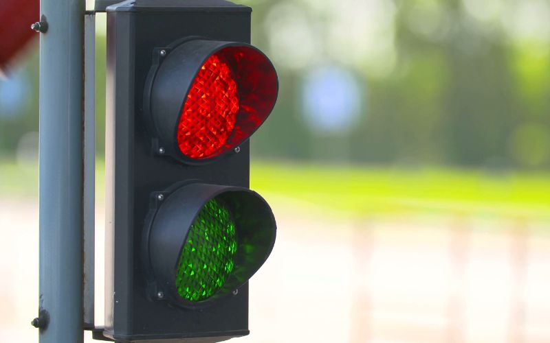 Quy trình lỗi phạt nguội vượt đèn đỏ được thực hiện như thế nào?