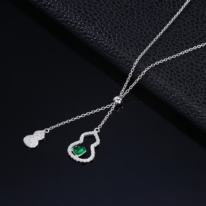 Feng Shui Emerald Necklace Professional Styling