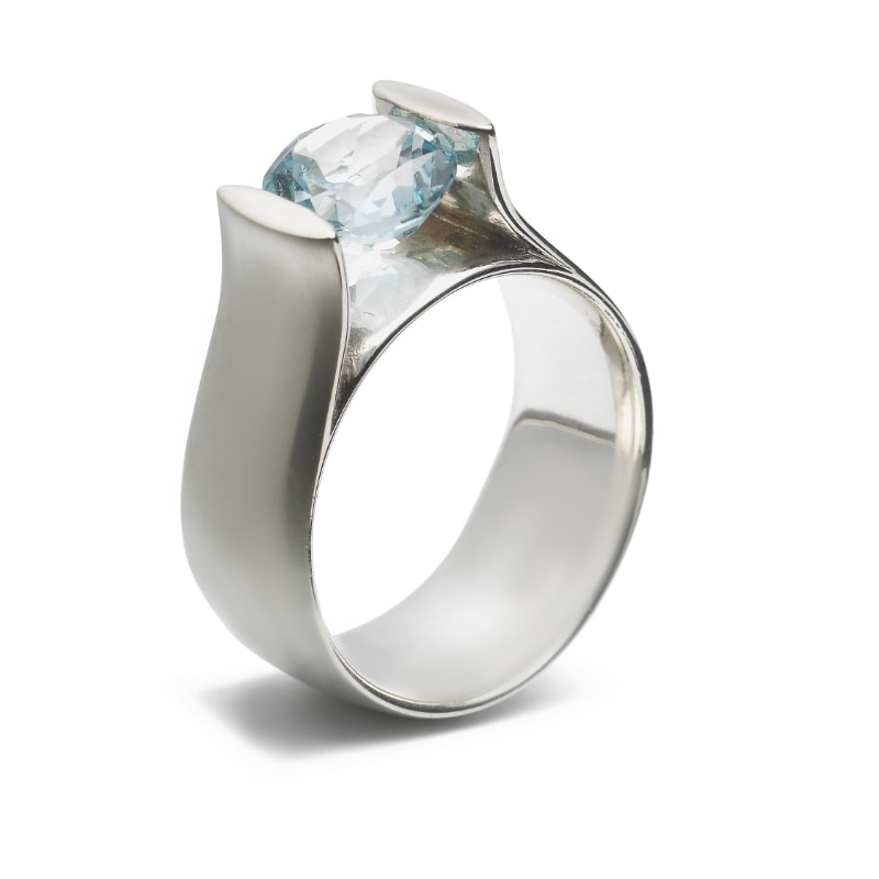 Zilveren "Mezzo" ring met blauwe topaas
