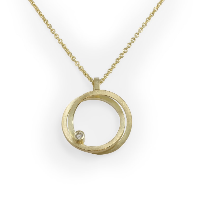 Geelgouden cirkel hanger met briljant
