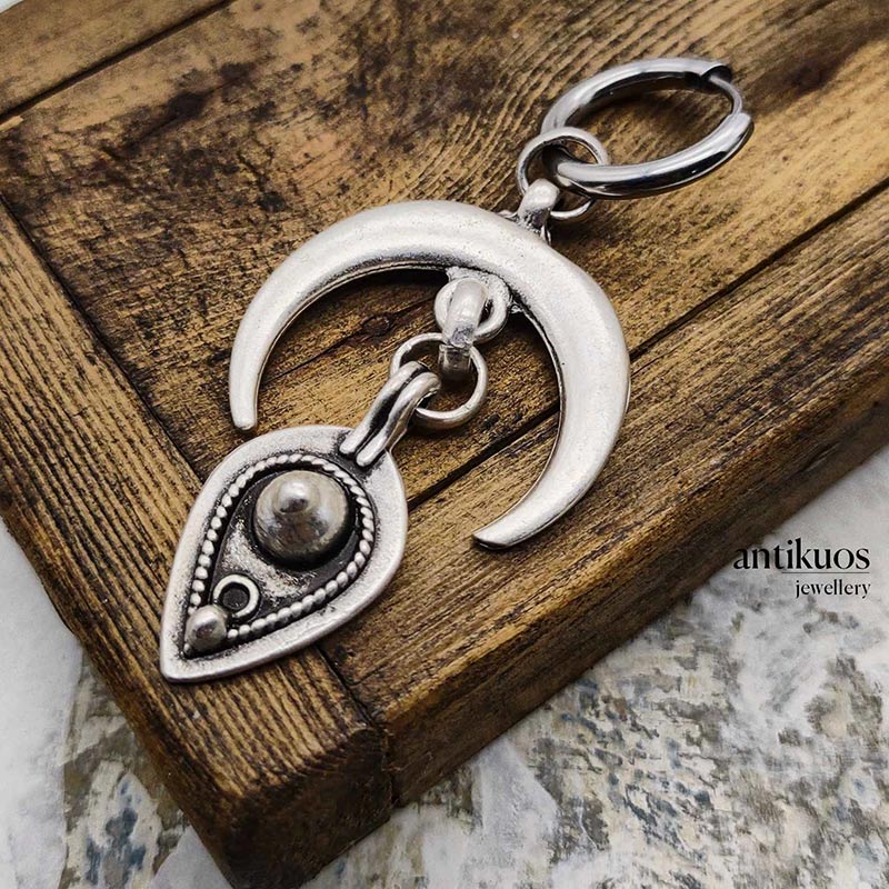Mystic Moon earring