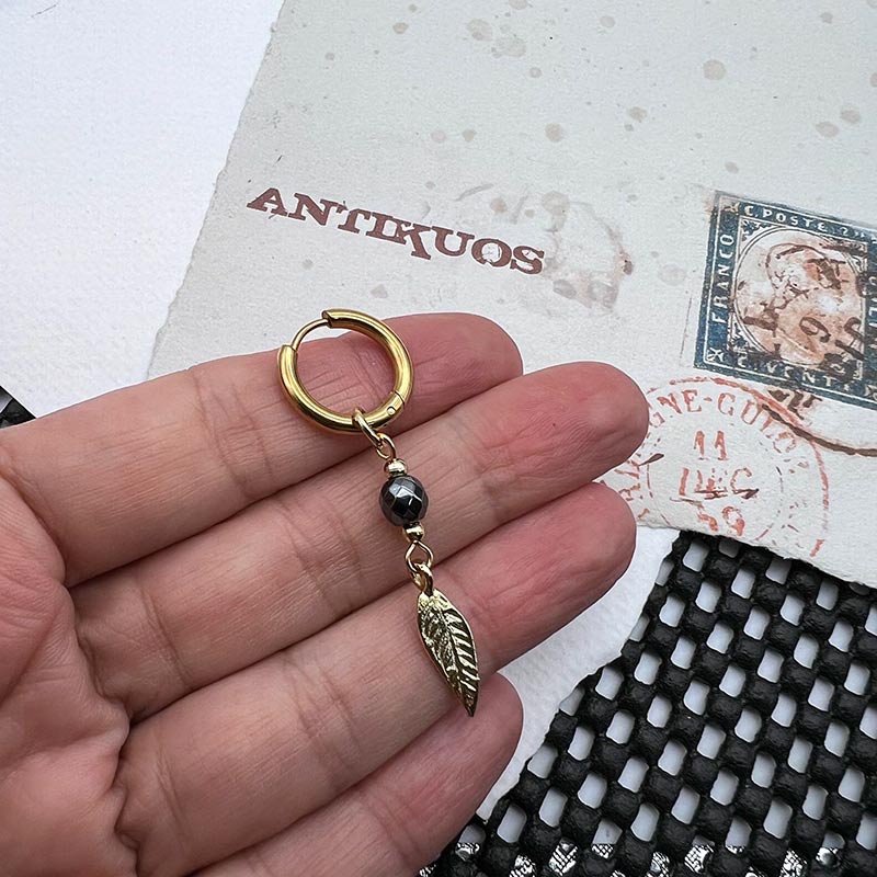 Gold Leaf earring - Image 3