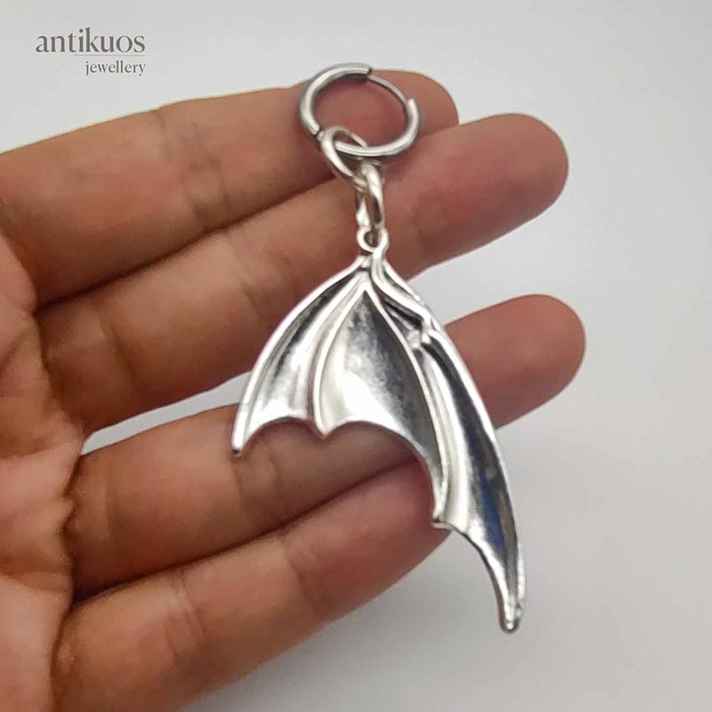 Batwing earring - Image 3