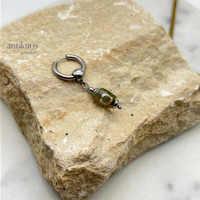 Dzi green gemstone earring - Image 4