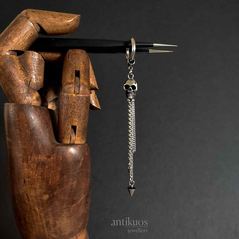 Skull and Chains earring - Image 4