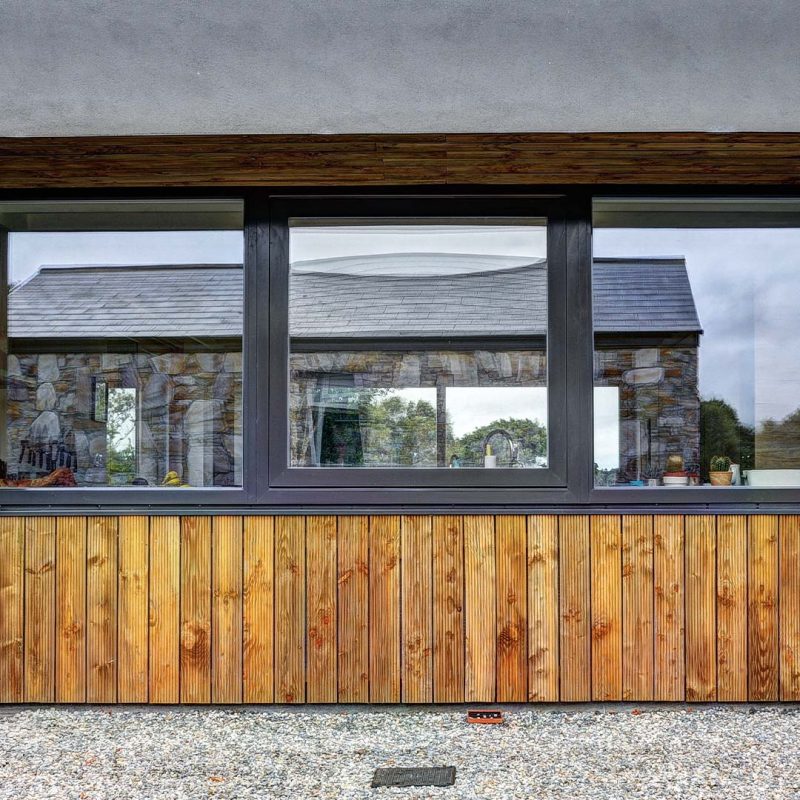 pivot window