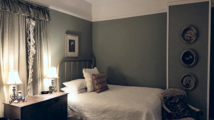 The Veranda Inn - Senoia's Historic Bed & Breakfast