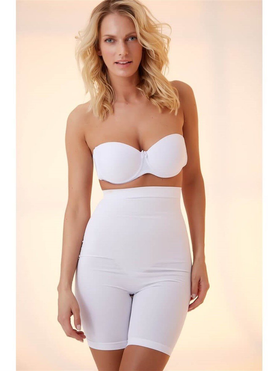 Κορσές lastex, σορτς μέχρι πάνω από το γόνατο, με σύσφιξη όλης της κοιλιάς, σιλικόνη στα τελειώματα για άψογη εφαρμογή σε λευκό, μαύρο και μπεζ. Εξαιρετική ποιότητα με σύσφιξη και σμίλεμα του σώματος, ιδανικό για φορέματα που θέλουμε άψογη εφαρμογή!