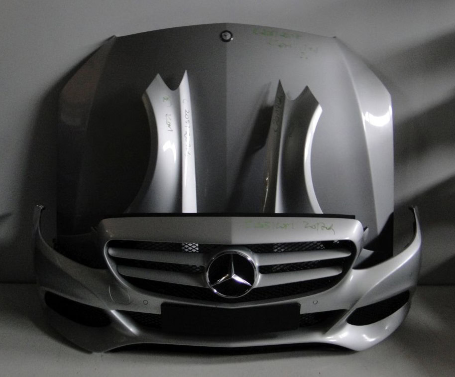 MERCEDES C KLASA W205 MASKA BŁOTNIKI GRILL ZDERZAK