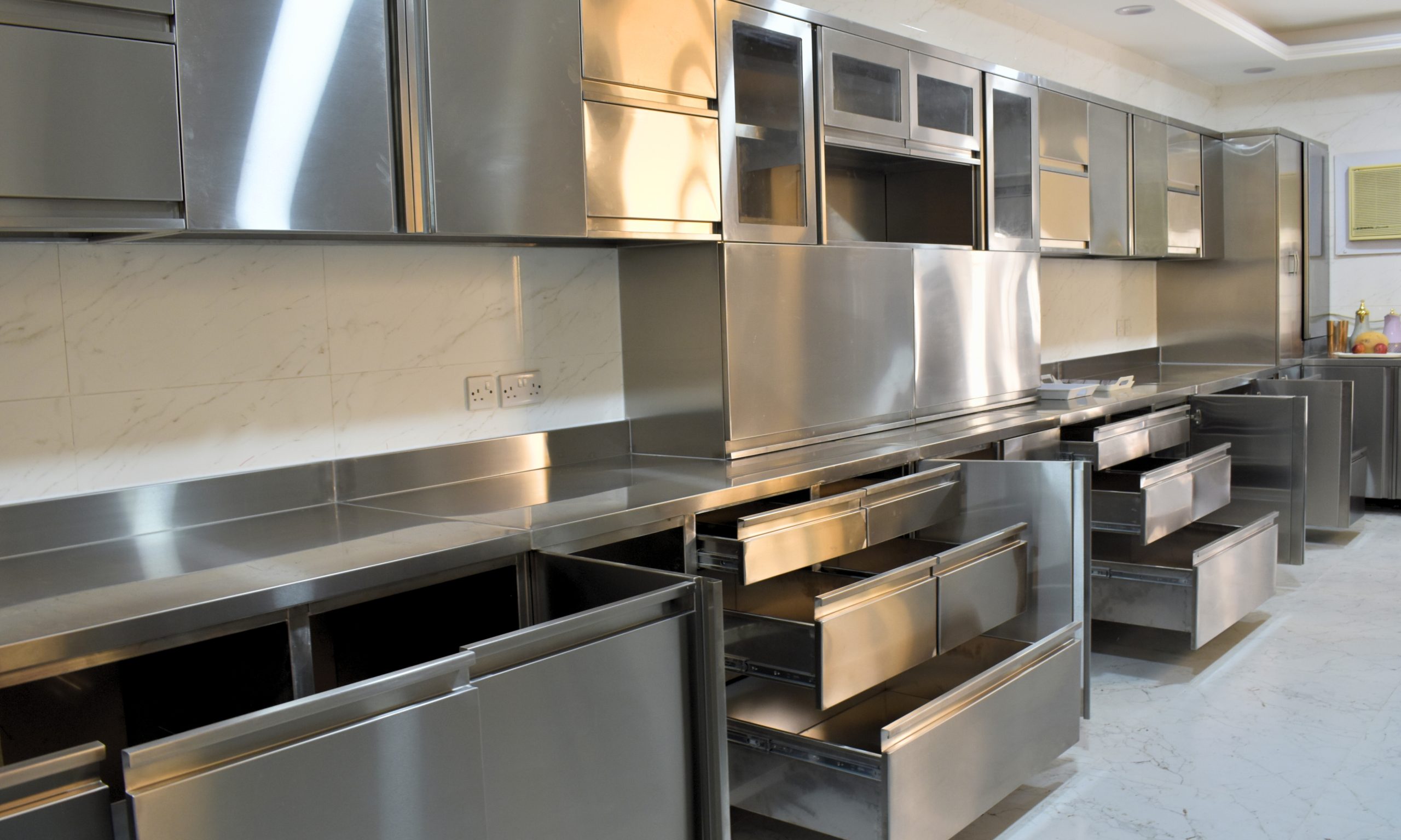 metal fabrication services 