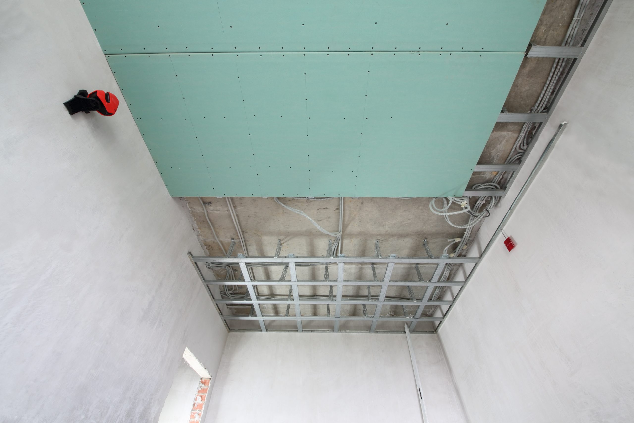 Ceiling services in Dubai.