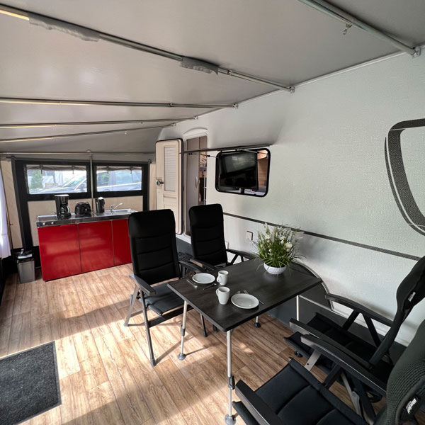 1.3g-Mieten-SeasonCamper-Schlafffass-Camping-Resort-Bayerwald