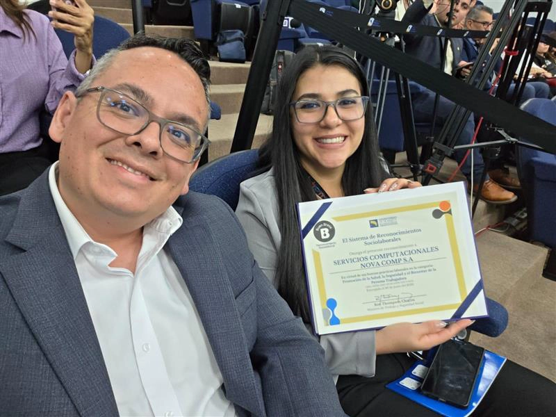 Entrega oficial del galardón SIRESOL - Novacomp