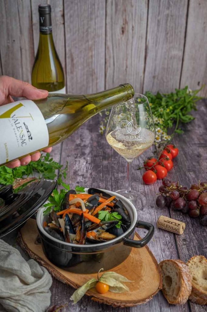 Muscheln in Weißweinsud mit Valentsac Sauvignon Pays d'Oc IGP
