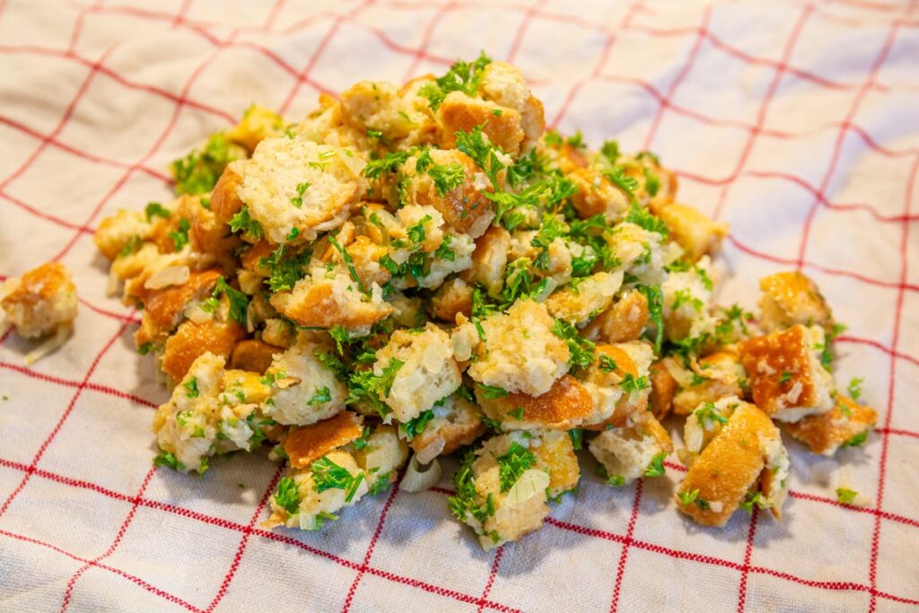 Serviettenknödel Rezept: Der Klassiker einfach selbst gemacht
