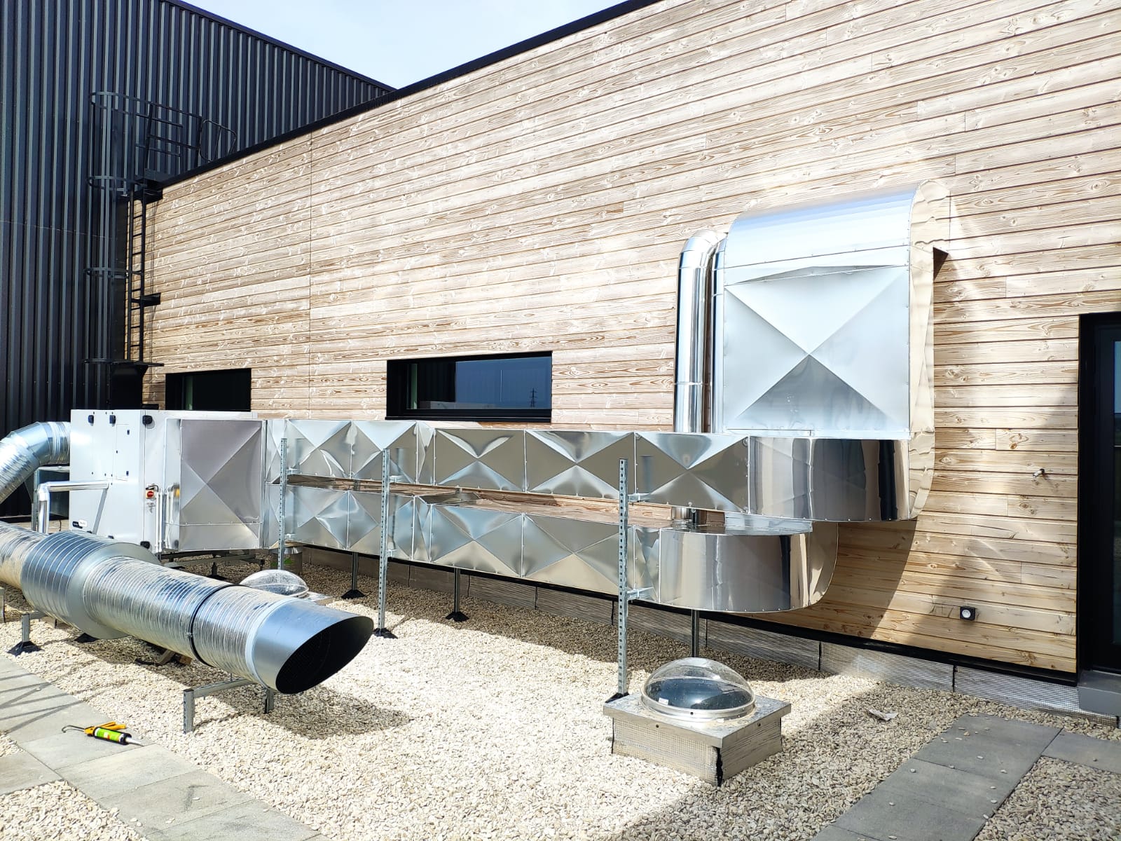 Habillage en tôle aluminium et inox – ISOTECHMO