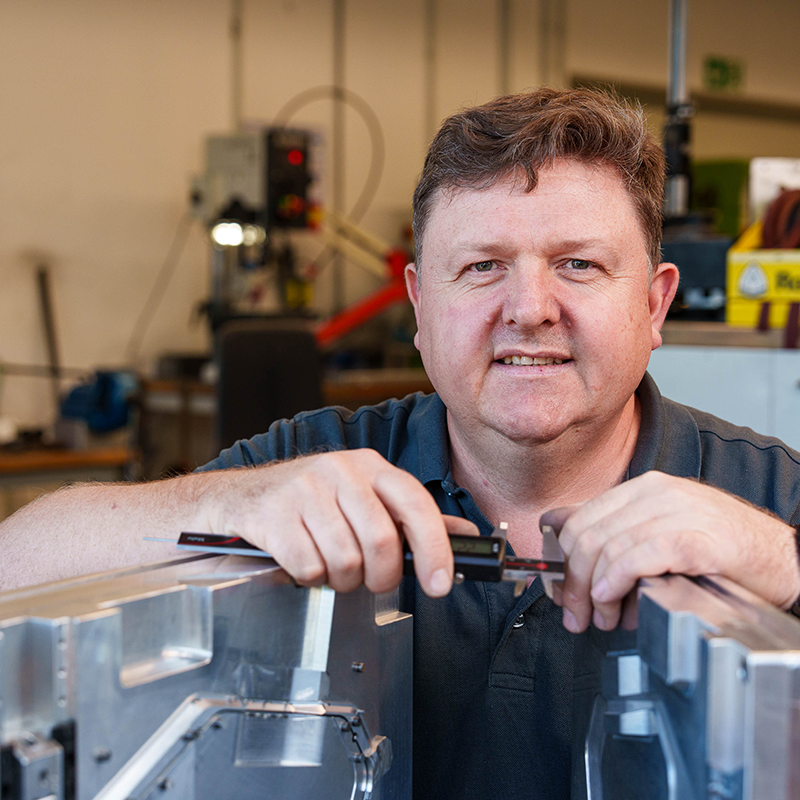 Offene Stelle Werkzeugmechaniker (m/w/d) bei memoplast in Troisdorf