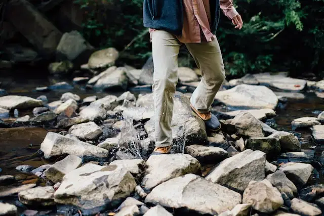 hike along the spanish creek