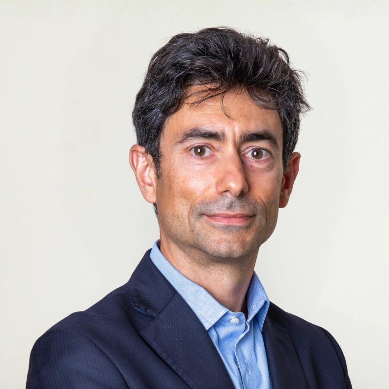 Dr. Diego Vezzola