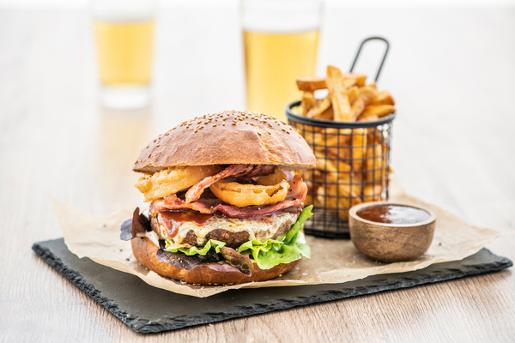 HAMBURGERS ANGEL BAY ANGUS 18X150 Pack Size: 3