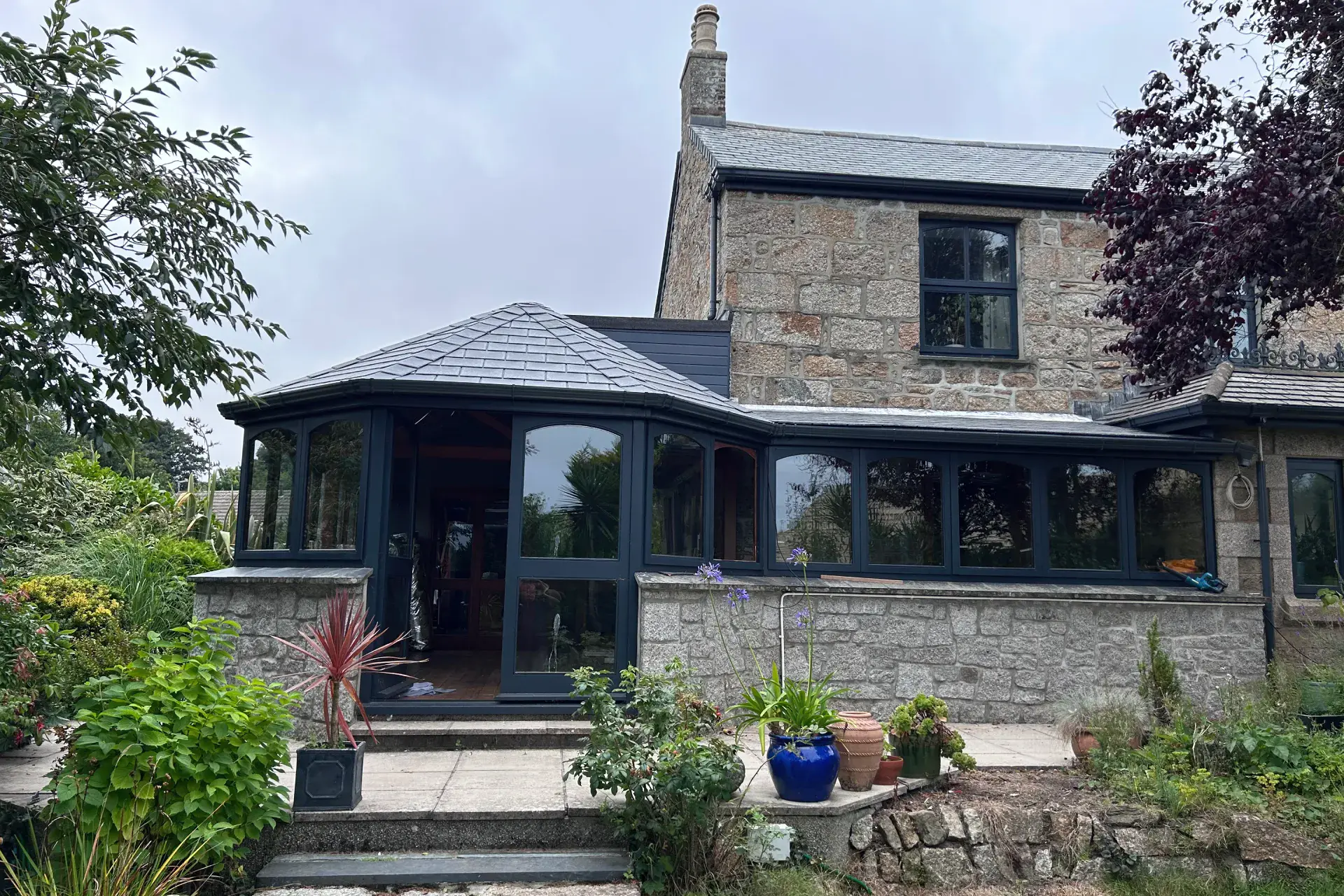 P shaped conservatory