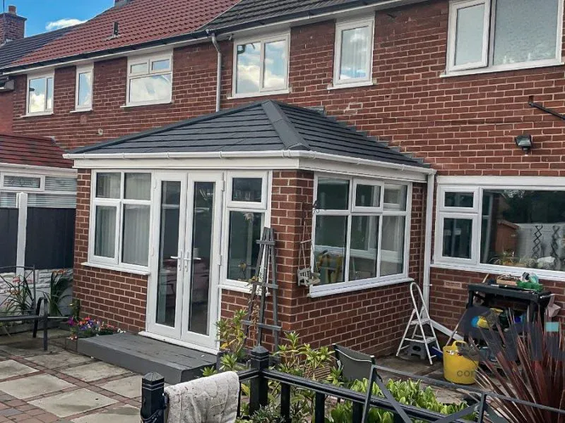 Why Your Conservatory Gets Too Hot in Summer and Freezing in Winter