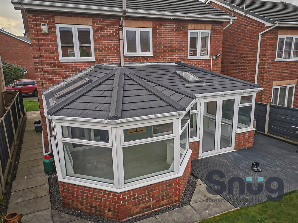 4 Common Signs Your Conservatory’s Roof Needs Replacement