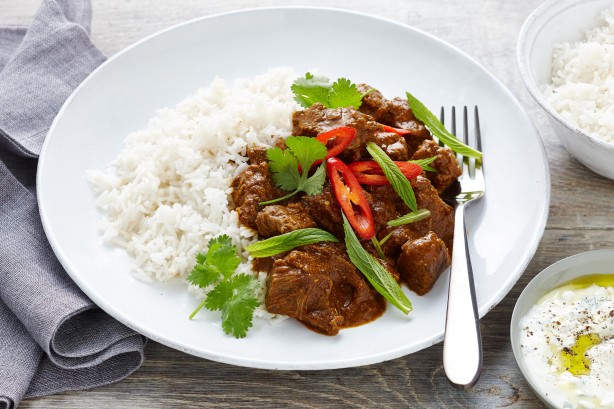 7 STAR INDIAN BEEF CURRY 1.3KG