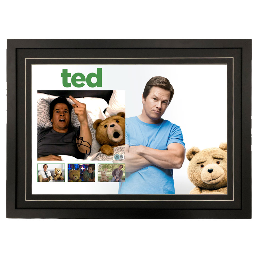 Mark Wahlberg – “Ted” Signed & Framed 8×10...