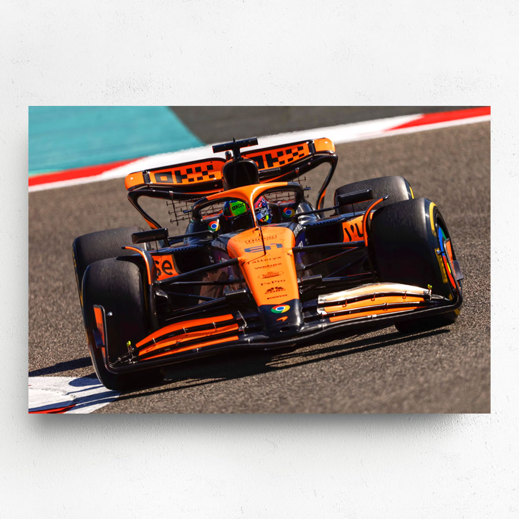 Canvas – Oscar Piastri Mclaren H4