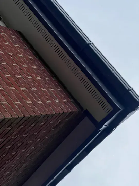 corner roofline