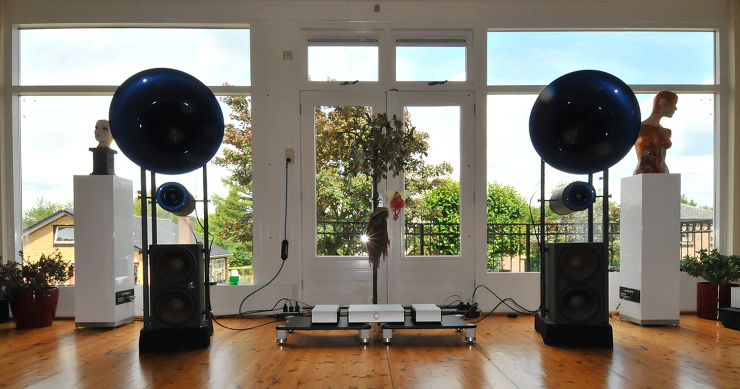 6 Moons – Mola-Mola Kaluga (14)