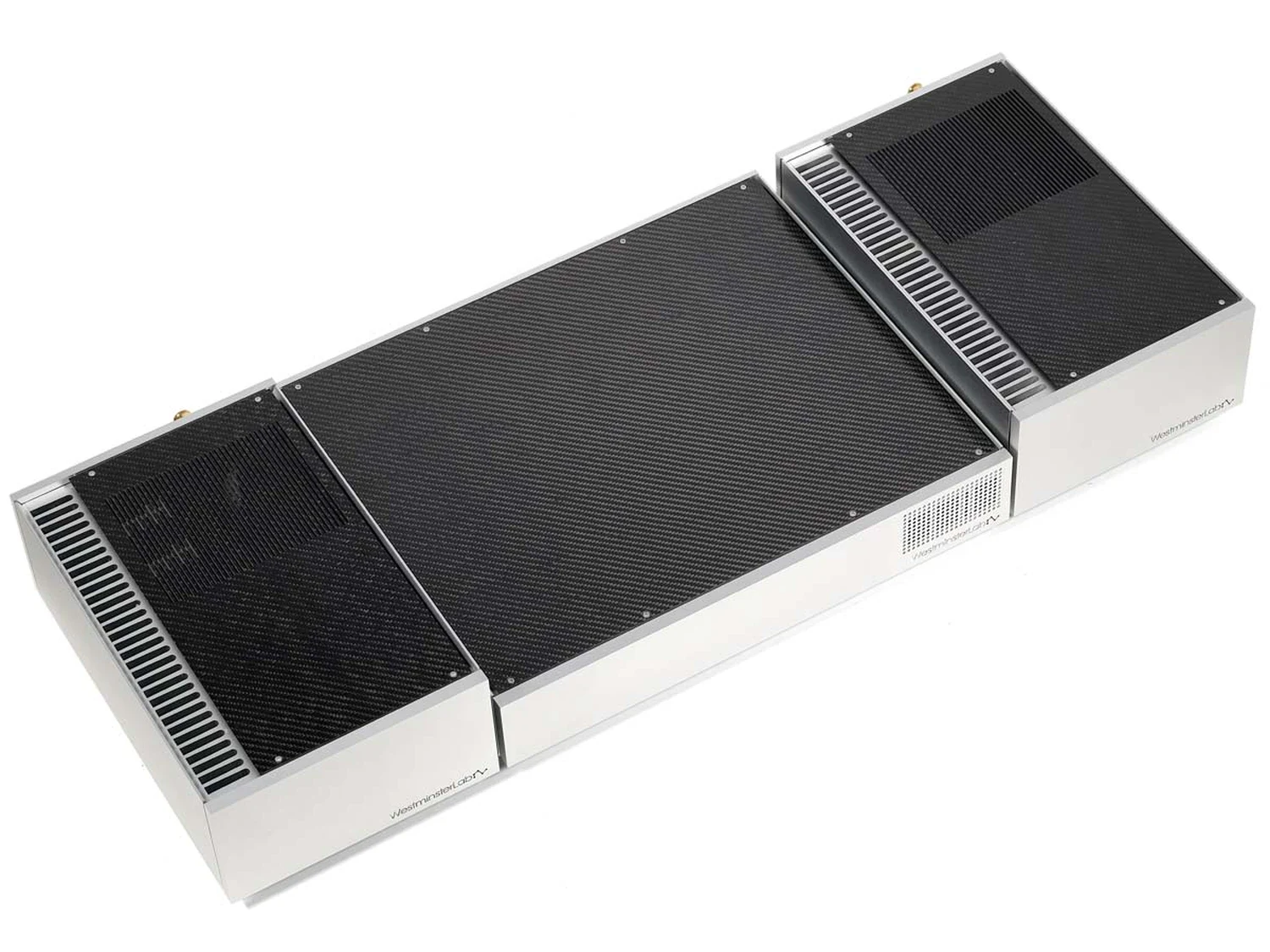 Fidelity Magazine sur les Westminster Rei (amplis monobloc) et Quest (préampli) 02